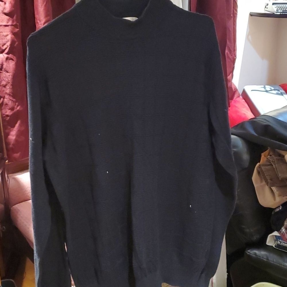 Perry Ellis Sweater